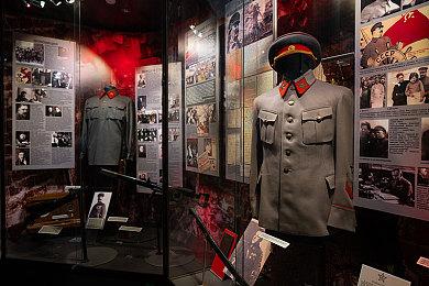 《50 Floors》免费登陆Steam 类《8番出口》惊悚解谜